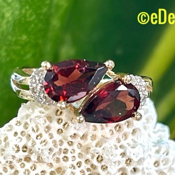 Vintage Jewelry - 14k ~ Moi-et-Toi~ Double Garnet & Diamonds Snake Ring